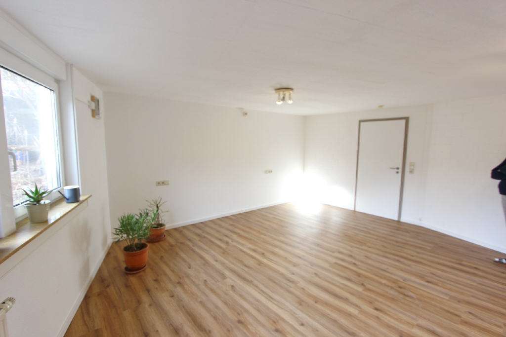 Immobilie in Kißlegg - Große, sonnige Doppelhaushälfte mit ELW in schöner Lage mit Bergsicht - Bild 9