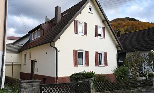 Charmantes Einfamilienhaus in zentraler und begehrter Lage