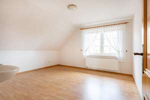 Großes Walmdachhaus (2. Wohneinheit möglich) mit Doppelgarage in schöner Wohnsiedlung am Waldesrand – Die vollständige Adresse der Immobilie erhältst du vom Anbieter., 26427 Stedesdorf – Vorschaubild 7