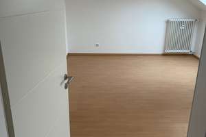 Kernsanierte vermietete 3ZKBB in Brake – Krabbenstr. 4 a, 33729 Heepen, Bielefeld – Vorschaubild 9