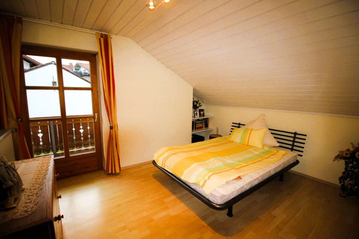 Immobilie in Marklkofen - Familienfreundliches, sehr gepflegtes EFH wartet auf Ihren Einzug - Bild 6