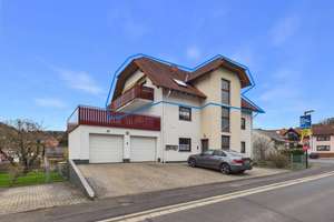 Großzügige Dachgeschosswohnung mit Balkon und viel Licht auf ca. 118 m² in Ranstadt-Bobenhausen