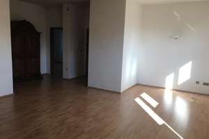 4 Zimmer Dachgeschosswohnung in Essen-Holsterhausen, renovierungs-/sanierungsbedürftig – Krausstr. 20, 45147 Holsterhausen, Essen – Vorschaubild 4