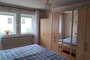 Gepflegtes Zweifamilienhaus mit PV-Anlage, Sauna, Doppelgarage in zentraler Lage Bremen-Blumenthal – Die vollständige Adresse der Immobilie erhältst du vom Anbieter., 28779 Blumenthal (Ortsteil), Bremen – Vorschaubild 28