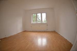 2-Zimmer-Wohnung mit Kleingarten – Pionierstraße  3, 13585 Falkenhagener Feld, Berlin – Vorschaubild 2