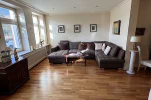 477m2 - 5-Zimmer-Haus mit EBK in Hamburg Rönneburg – Vogteistraße 69, 21079 Hamburg – Vorschaubild 1