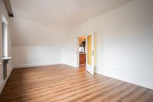 Schick renovierte Mietwohnung  mit Garage und Einbauküche in Bielefelds östlicher Innenstadt – Die vollständige Adresse der Immobilie erhältst du vom Anbieter., 33607 Mitte, Bielefeld – Vorschaubild 3