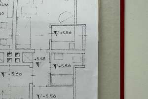 Zwei Zimmer direkt am Südpark Helle Dachgeschosswohnung mit Balkon in 6 Parteien-Haus – Breitbrunner Str. 24, 81379 Am Waldfriedhof, München – Vorschaubild 11