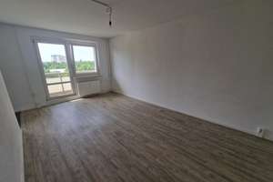**KLEIN ABER MEIN**hübsche Singlewohnung // Balkon // 4.OG // Bad mit Wanne // ab Sofort – Ringstraße 211, 4209 Grünau-Mitte, Leipzig – Vorschaubild 3