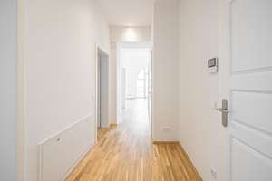 *** Attraktives Loft * 4 Zimmer * Terrasse * 2 Bäder * Gehobene Ausstattung *** – Straße der Nationen 80b, 9111 Zentrum, Chemnitz – Vorschaubild 6
