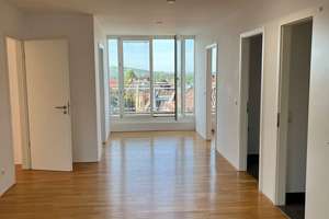 Großzügige Penthouse-Wohnung mit grandiosem Blick über Stuttgart  – Die vollständige Adresse der Immobilie erhältst du vom Anbieter., 70188 Uhlandshöhe, Stuttgart – Vorschaubild 4