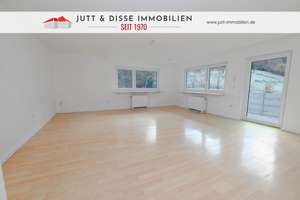 Bezugsfreies Zweifamilienhaus mit 2 x 3,5 Zimmer, Balkon, 2 Garagen in Gernsbach-Staufenberg – Die vollständige Adresse der Immobilie erhältst du vom Anbieter., 76593 Gernsbach – Vorschaubild 1