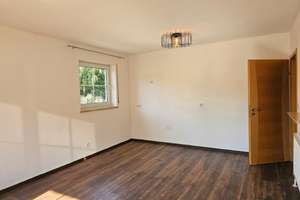 Freistehender Bungalow in beliebter Lage am Körnerplatz Ingolstadt mit großem Garten – Körnerstr. 2 1/2, 85055 Nordost, Ingolstadt – Vorschaubild 9
