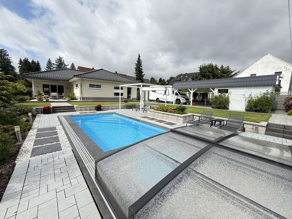 Immobilie in Augustusburg - Urlaubsflair im eigenen Heim! Traumimmobilie mit Pool und wunderschönem Garten! - Bild 4