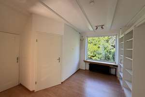 30er Jahre Charme! Stadthaus auf fast 700 m² Grundstück – Die vollständige Adresse der Immobilie erhältst du vom Anbieter., 26123 Bürgeresch, Oldenburg (Oldenburg) – Vorschaubild 7