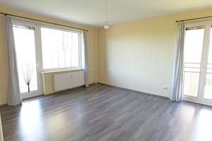 Helle 2-Zimmer-Wohnung mit Balkon und Aufzug in grüner Lage von Zehlendorf – Die vollständige Adresse der Immobilie erhältst du vom Anbieter., 14165 Zehlendorf, Berlin – Vorschaubild 2