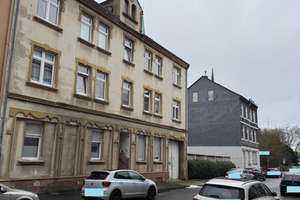 Solides MFH mit rund 455 m² Wohnfläche!