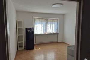 Nachmieter gesucht - 1-Zimmer-Wohnung in U-Bahn nähe Einzug ab 16.08. & Möbelübernahme
