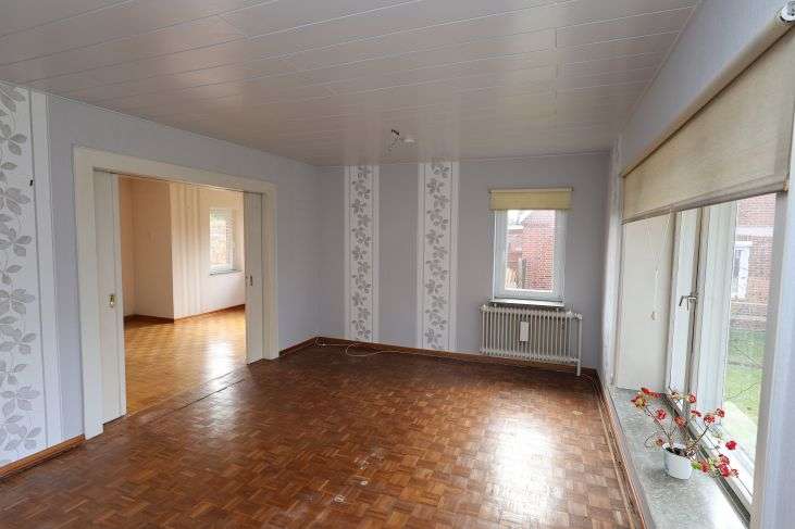 Immobilie in Groven - Gediegenes Einfamilienhaus auf schönem Grundstück mit altem Baumbestand in Lunden, Kreis Dithmarsche - Bild 14