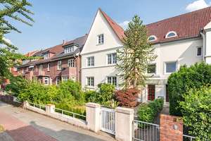 Charmantes 3-Familienhaus in begehrter Wohnlage von Hamburg-Heimfeld! – Die vollständige Adresse der Immobilie erhältst du vom Anbieter., 21075 Heimfeld, Hamburg – Vorschaubild 17