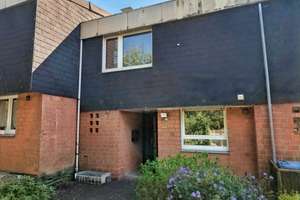 Familienfreundliches Reihenmittelhaus in attraktiver Lage – Die vollständige Adresse der Immobilie erhältst du vom Anbieter., 42279 Oberbarmen, Wuppertal – Vorschaubild 2