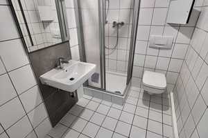 ***Gemütliche 2-RWG im 3.OG mit LAMINAT und BAD MIT DUSCHE in super Lage! ***WE 05*** – Delitzscher Straße 76, 4129 Leipzig – Vorschaubild 7