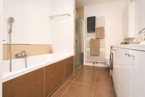 Luxus und Privatsphäre / 3-Zimmer Endetage mit Blick ins Alstertal... – Die vollständige Adresse der Immobilie erhältst du vom Anbieter., 22337 Ohlsdorf, Hamburg – Vorschaubild 19