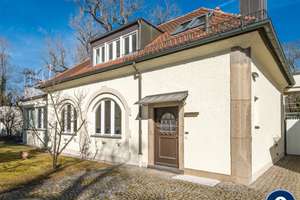 AIGNER - Charmantes denkmalgeschütztes Kutscherhaus mit modernem Wohnkomfort