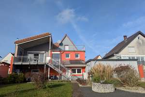 Freistehendes Einfamilienhaus in Feld- und Waldrandlage