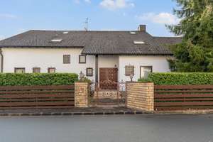 Großzügiges, gepflegtes Familienhaus mit Teilungsmöglichkeit bei Haus und Grundstück – Die vollständige Adresse der Immobilie erhältst du vom Anbieter., 90556 Cadolzburg – Vorschaubild 5