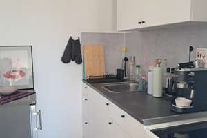 Wohnung über den Dächern von Köln-Weiden, ideal für SPOHO bzw. UNI – Diepenbeekallee 2, 50858 Weiden, Köln – Vorschaubild 3
