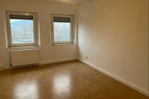 Auch für Jobcenter (4 Personen)!  3-Zimmer Wohnung im 5. OG ohne Aufzug. – Speyerer Str. 2, 90443 Nürnberg – Vorschaubild 3