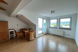 Lichtdurchflutete Dachgeschosswohnung mit offenem Wohnkonzept, Terrasse und Weitblick – Elsternstrasse 25, 42281 Barmen, Wuppertal – Vorschaubild 2