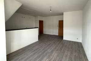 Helles und geräumiges Dachgeschoß mit Wannenbad – Lessingstraße 26, 39108 Stadtfeld Ost, Magdeburg – Vorschaubild 7