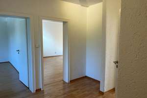 Schöne 3 ZKB Balkonwohnung mit Einbauküche und zwei Bädern in Hannover Misburg-Anderten! – Hinter der Alten Burg 18, 30629 Misburg-Nord, Hannover – Vorschaubild 3