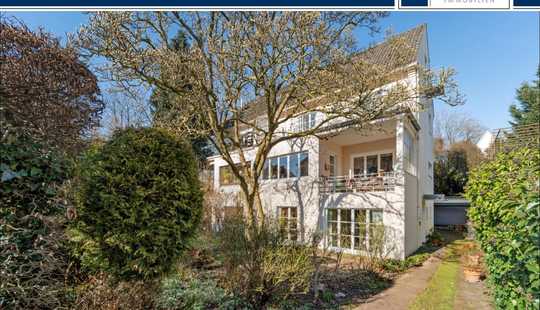 Bild von Charmante Doppelhaushälfte mit Dachterrasse und Ausbaupotential