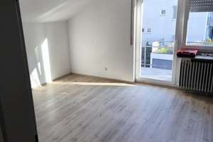 Frisch renovierte helle 2 Zimmer Wohnung  – Banzhaldenstraße 100, 70469 Hohe Warte, Stuttgart – Vorschaubild 1
