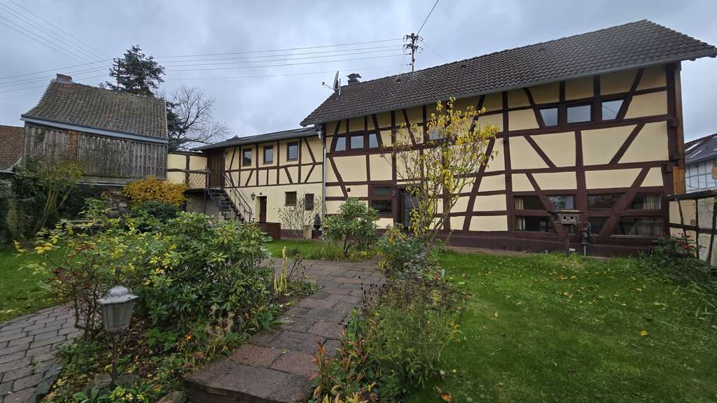 Fachwerkhofanlage mit 130 m² Höhengebiet Bad Münstereifel