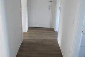 Ihre neues Zuhause! Renovierte, helle 2,5-Zimmer-Wohnung für Ihre kleine Familie – Schoppershofstraße 5, 90489 Nürnberg – Vorschaubild 4