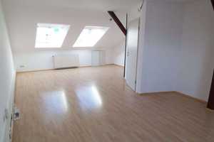 Erfolgreich vermiet:-- 3 Zi.-DG-Whg. ca. 85qm DIN (teilmodernisiert - ohne Balkon) in Stuttgart-West – Schwabstr. 36.2, 70197 Stuttgart – Vorschaubild 2