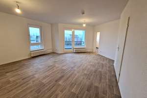 Renovierte Singlewohnung mit Balkon und Fahrstuhl in Reinickendorf
