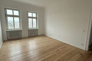 Charmante 2-Zimmer Wohnung mit Dielenboden in Weißensee