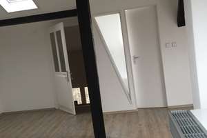 Stilvolle, renovierte 1 Zimmer-Wohnung in Stuttgart Bad Cannstatt 

 – Haldenstraße 39, 70376 Neckarvorstadt, Stuttgart – Vorschaubild 1