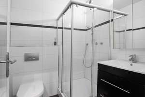 Alltagstaugliche 4-Zimmer-Wohnung mit Balkon in Düsseldorf-Golzheim – 40474 Golzheim, Düsseldorf – Vorschaubild 10