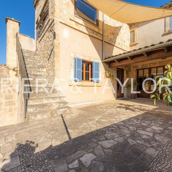 Haus in Petra im mallorquinischen Stil