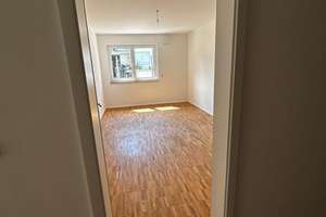 Süd-West EG Wohnung mit großer Terrasse, nähe Zentrum Ingolstadt – Die vollständige Adresse der Immobilie erhältst du vom Anbieter., 85051 Münchener Straße, Ingolstadt – Vorschaubild 13