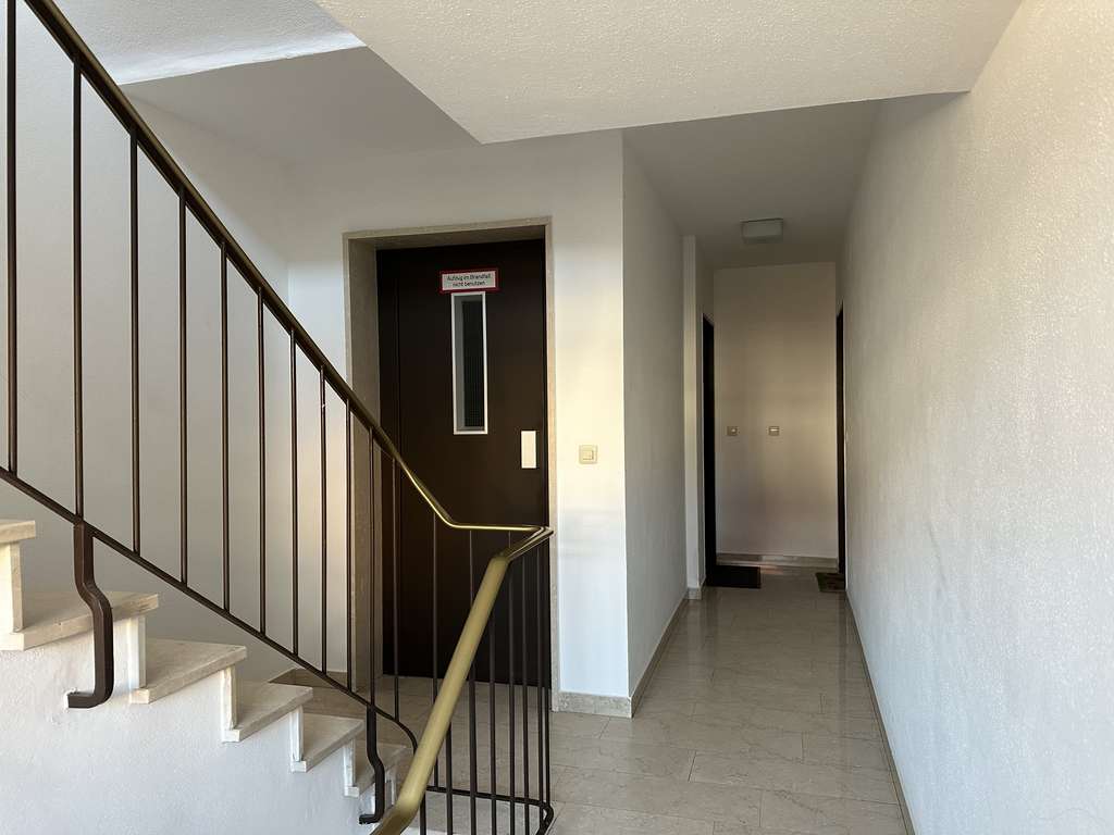 Immobilie in Murnau am Staffelsee - Helle 2-Zimmer Wohnung mit Balkon im 1. OG in Murnau am Staffelsee - Bild 4