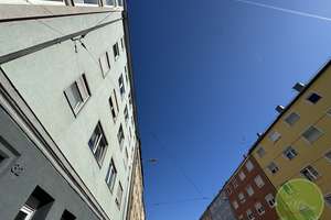 * Die PERLE des Südens * Moderne 3-Zimmer-Wohnung * saniert * große Terrasse * TOP Infrastruktur * – Gibitzenhofstraße 32, 90443 Steinbühl, Nürnberg – Vorschaubild 2