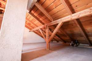 Viel Platz für Ihre Visionen: Substanzstarkes  Haus mit großem Garten in Kaufbeuren – Die vollständige Adresse der Immobilie erhältst du vom Anbieter., 87600 Kaufbeuren (Kernstadt), Kaufbeuren – Vorschaubild 19