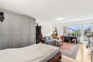 Property thumbnail 1